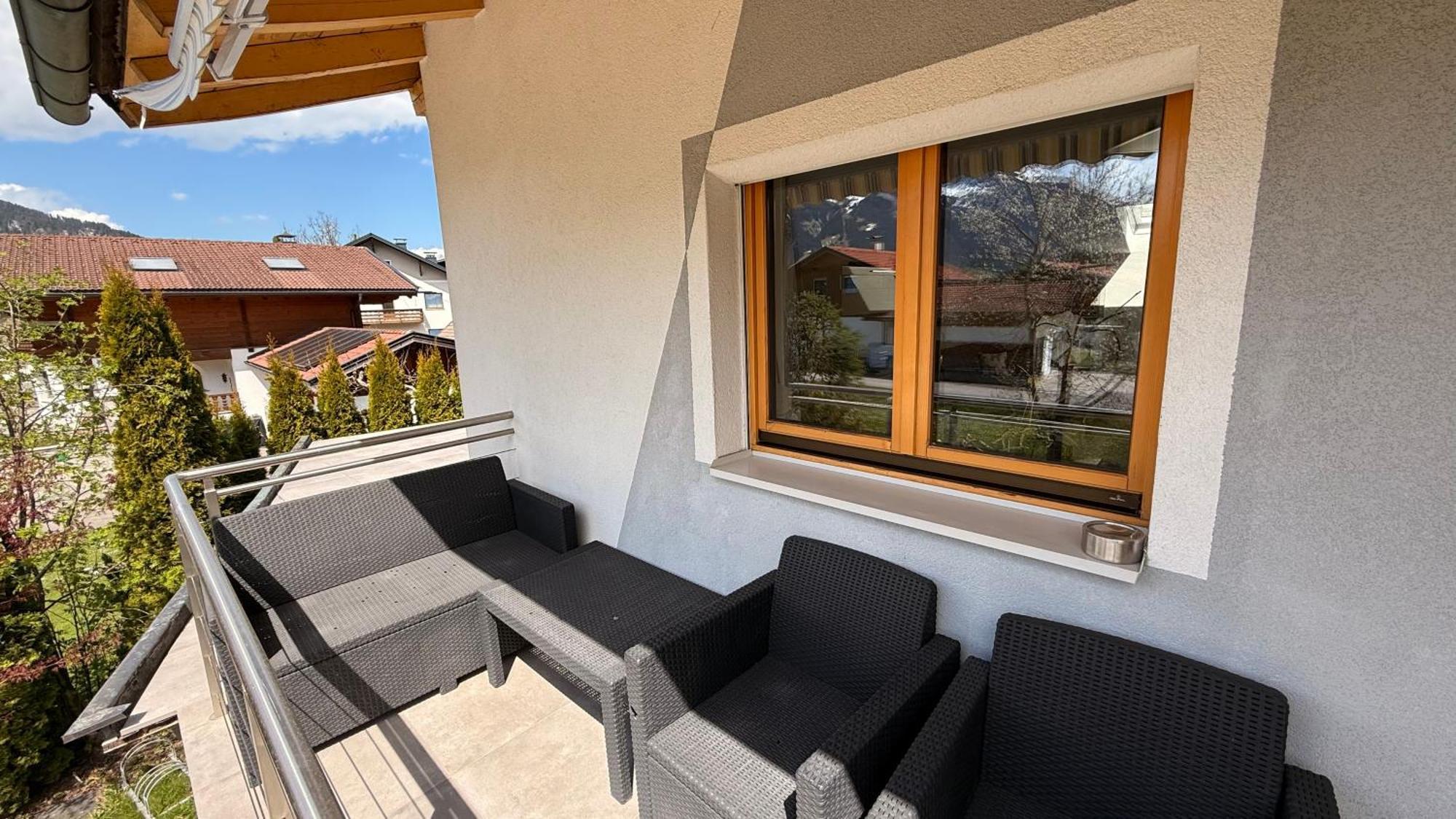 Alpin-Check-In Apartment Reutte Exterior photo